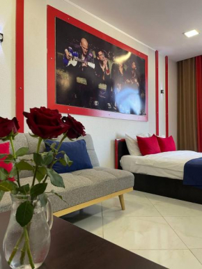 Rock Hotel First Line